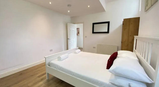 Cozy Croydon Apartment With Central Heating & Free Parking, Varaa Huoneisto Asunnot kohteessa Merseyside, Huoneisto