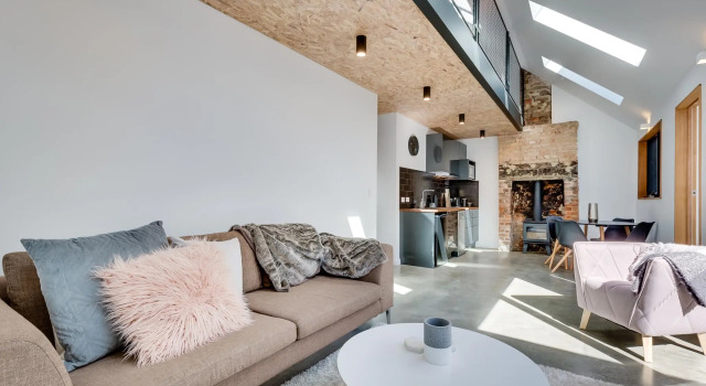 White Room Apartments