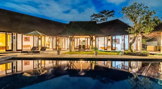 Вилла с 3 комнатами Tirta Tawar Villa Ubud