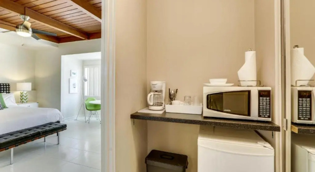 Двухместный номер Deluxe The Three Fifty Hotel