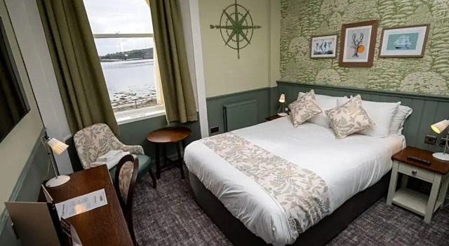 Номер Standard с видом на море Ardencaple Hotel by Greene King Inns