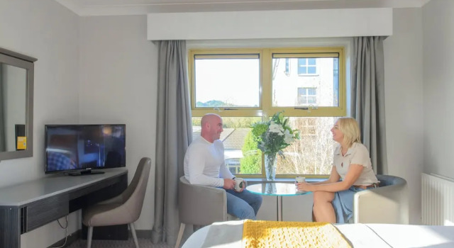 Двухместный номер Standard с балконом Newtown Park Hotel