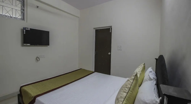 OYO 10074 Home Exquisite 1BHK Penthouse, Prenota Hotel Hotel a Goa con parcheggio, Parcheggio