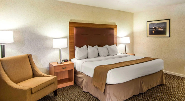 Двухместный номер Standard Quality Inn & Suites at Coos Bay