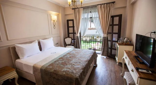 Двухместный номер Deluxe с видом на сад Livia Garden Hotel