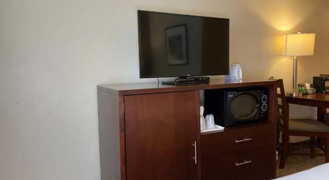 Четырёхместный номер Standard Comfort Inn Lacey - Olympia