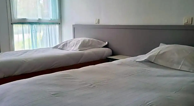 Hotel Eden Lake, Rezerwuj Hotel Hotele w Egletons z parkingiem, Parking