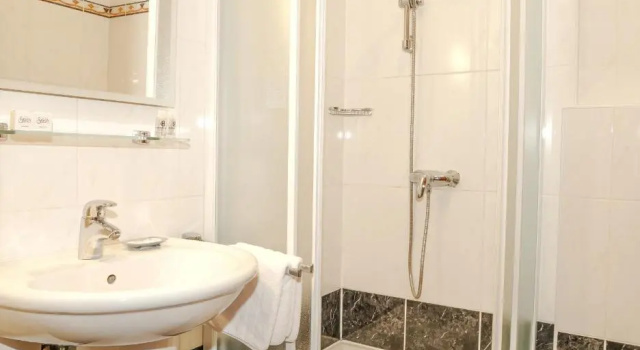 Одноместный номер Standard с балконом и с видом на море Hotel Savoy