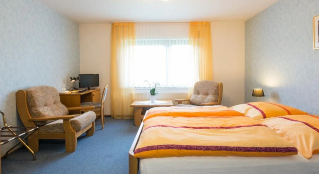 Hotel Paquet, Забронировать Отель Отели в центре Бург-Ройланд, в центре