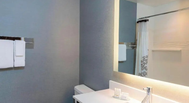 Четырёхместный люкс Residence Inn by Marriott Akron South/Green