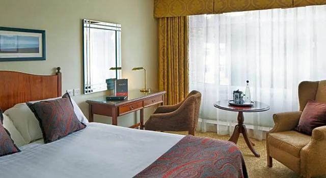 Номер Standard Macdonald Berystede Hotel & Spa