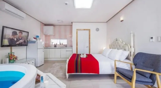 Seonjedo Iris Pension