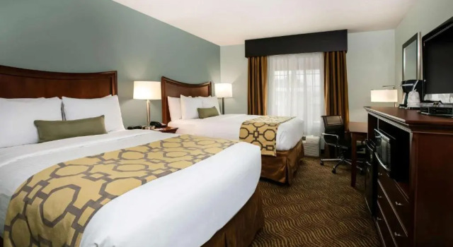 Четырёхместный номер Standard c 1 комнатой Baymont Inn & Suites Braselton