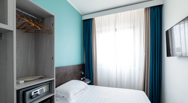 Отель Phi Hotel Milano