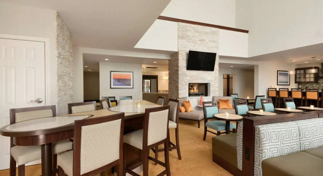 Homewood Suites Jacksonville Deerwood Park, Buchen Sie Hotel Jacksonville Florida