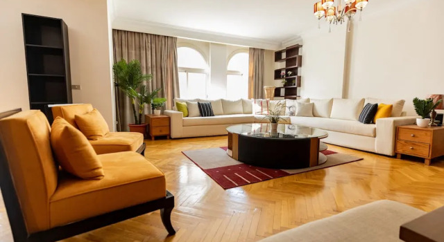 Апартаменты Comfort Oak Orchid Opulent 2 BR Apartment with Walk-in Closet