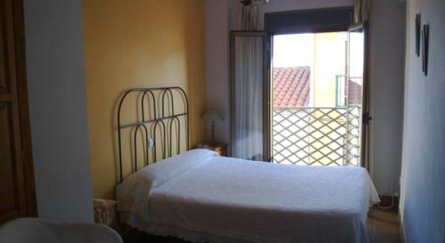Hostal Plaza de Italia, Book Hotel Billige hoteller i Caceres Province