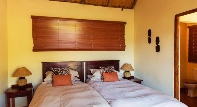 Шале с 2 комнатами Kololo Game Reserve