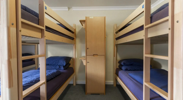 Кровать в общем номере (мужской номер) Ullapool Youth Hostel