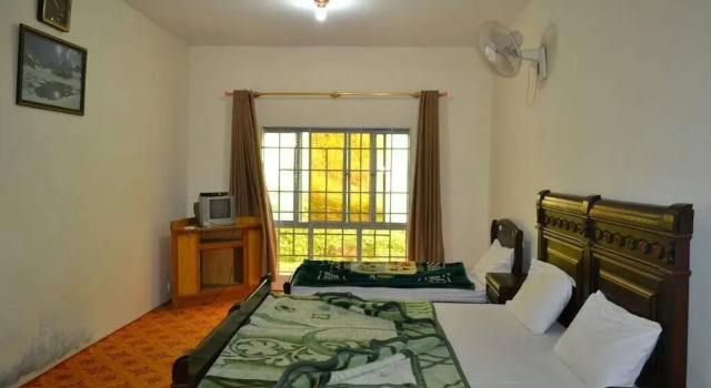 Heaven Dreams Guest House, Boek Pension Hotels in Islamabad met parkeren, in de buurt van The Centaurus Mall, Parkeren