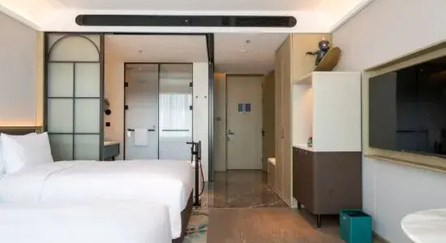 Семейный номер Deluxe Renaissance Qingdao Hotel