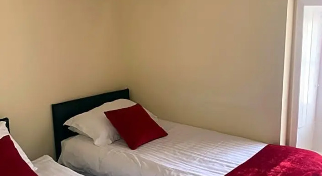 Номер Standard Crown Hotel