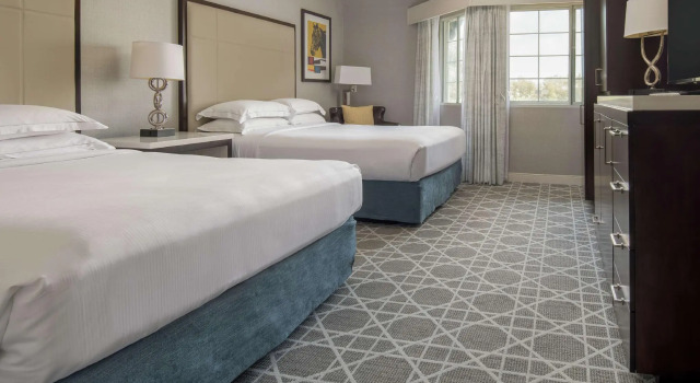 Четырёхместный номер Standard Hilton San Diego/Del Mar