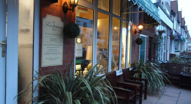 Fairhaven Hotel, Забронировать Отель Отели Блэкпул 4 звезды, рядом с Рынок на улице Абингдон, 4*