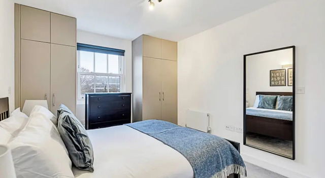 Chiswick Gem: 2 Bedroom Flat, Забронировать Отель Чизвик Лондон, рядом с Ганнерсбери