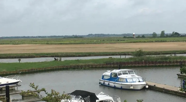 Kingfisher Holiday Park 1 Waveney Valley, Забронировать Отель Отели Англии 3 звезды, 3*