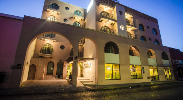 Hotel Colonial
