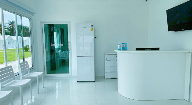 The White Resort