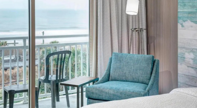 Четырёхместный номер Standard Courtyard by Marriott Carolina Beach Oceanfront
