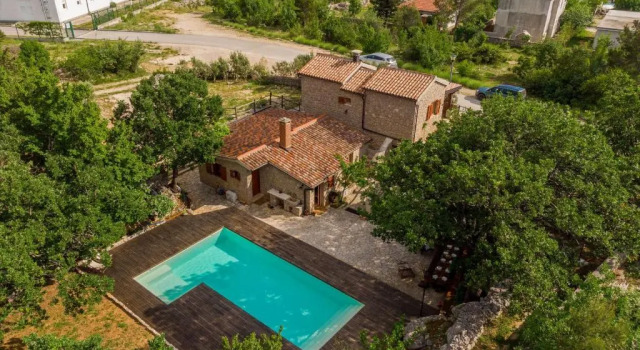 Вилла Villa Stone House Magarac