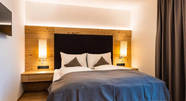 Апартаменты Deluxe Lakeside Luxury Apartments