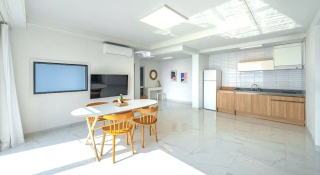 Jangsuri Pension in Yeosu, Prenota Affittacamere Hotel a Sud Jeolla con piscina, Piscina