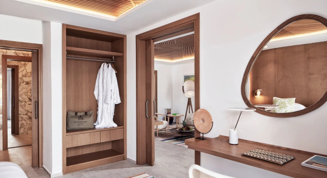 Люкс Armonia с 2 комнатами с видом на море Отель Myconian Korali Relais & Chateaux