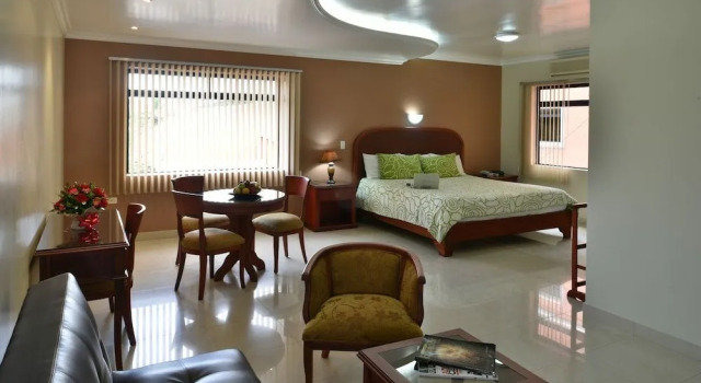 Gran Hotel De Lago El Coca, Đặt Khách sạn Khách sạn ở Amazonas có hồ bơi, Hồ bơi