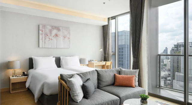 Двухместная студия Deluxe Oakwood Suites Bangkok