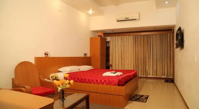 Люкс Brindhavan Hotels
