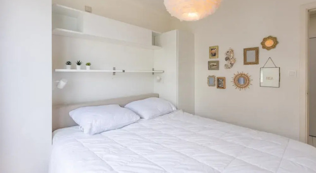 One-bedroom Apartment on the Seafront, Prenota Appartamento Hotel a Flanders con parcheggio, Parcheggio