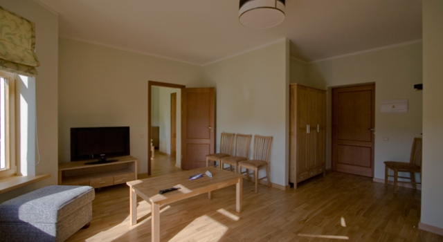 Helmi, Buchen Sie Hotel Ainaži 