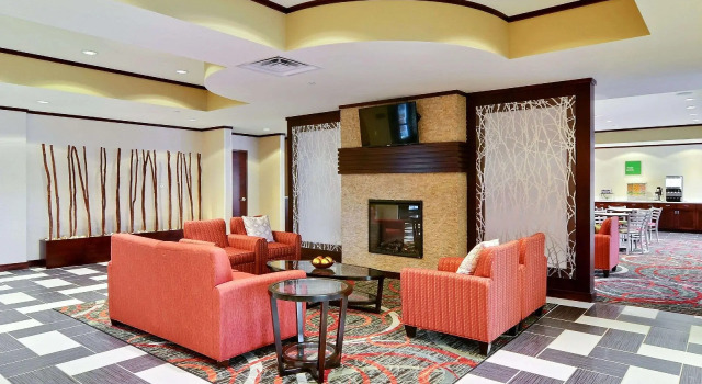 Comfort Suites Uniontown, Buchen Sie Hotel Uniontown 