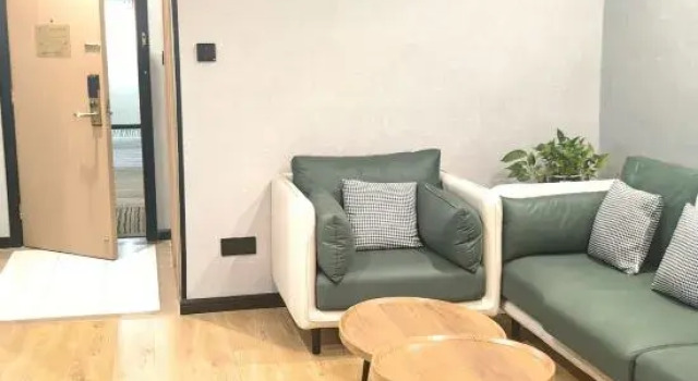 Люкс Business GreenTree Inn Yixing Zhangzhu Express Hotel