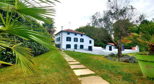 Gite Moulin Urketa, Rezerwuj Hotel Hasparren 