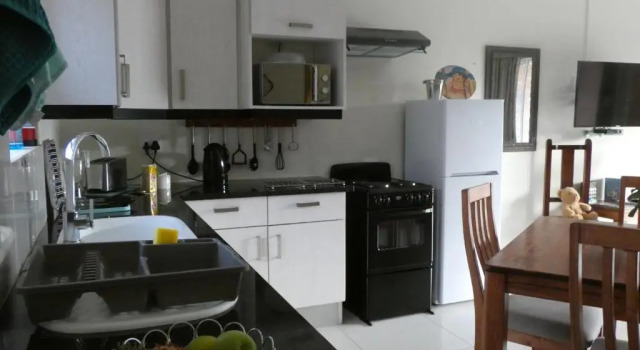 Апартаменты Mackenzies Accommodation