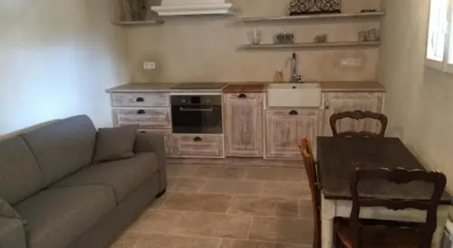 B&B - Le Vieux Figuier, Book Bed and Breakfast Hoteller i Rhône-Alps med parkering, Parkering