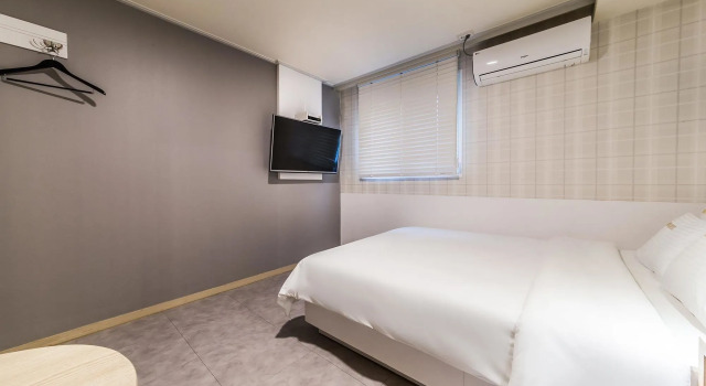 Shine Hotel