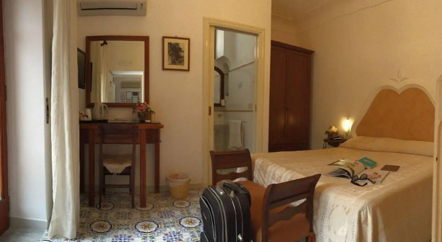 Mediterraneo Guest House