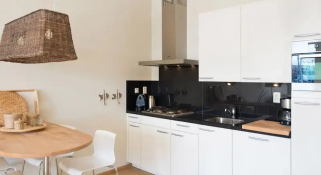 Апартаменты Modern Apartment Overlooking the Harbor
